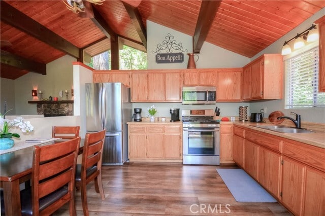 Building Photo - 828 Fern Dr