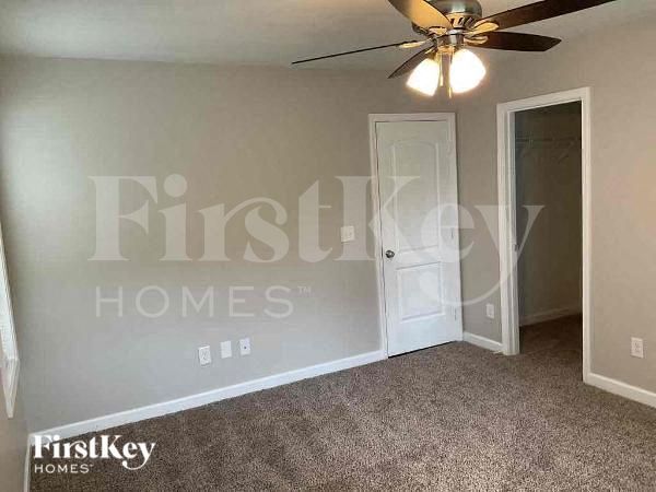 Building Photo - 100 Ash Ave NW