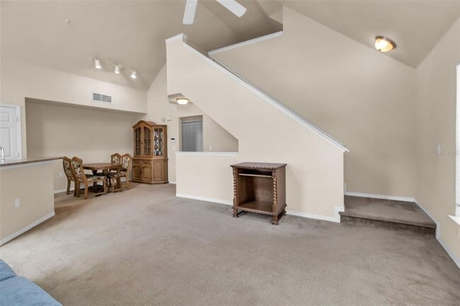 Building Photo - 5541 Rosehill Rd