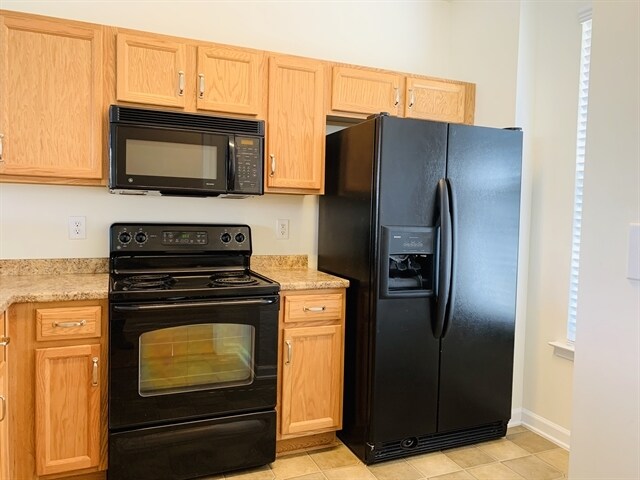 Building Photo - 612 Woodson Dr