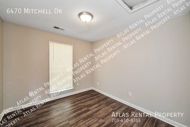 Building Photo - 6470 Mitchell Dr
