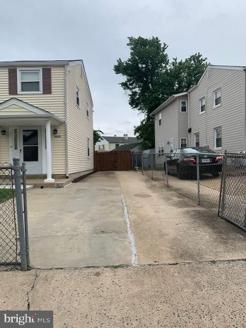 Building Photo - 5610 7th Pl S