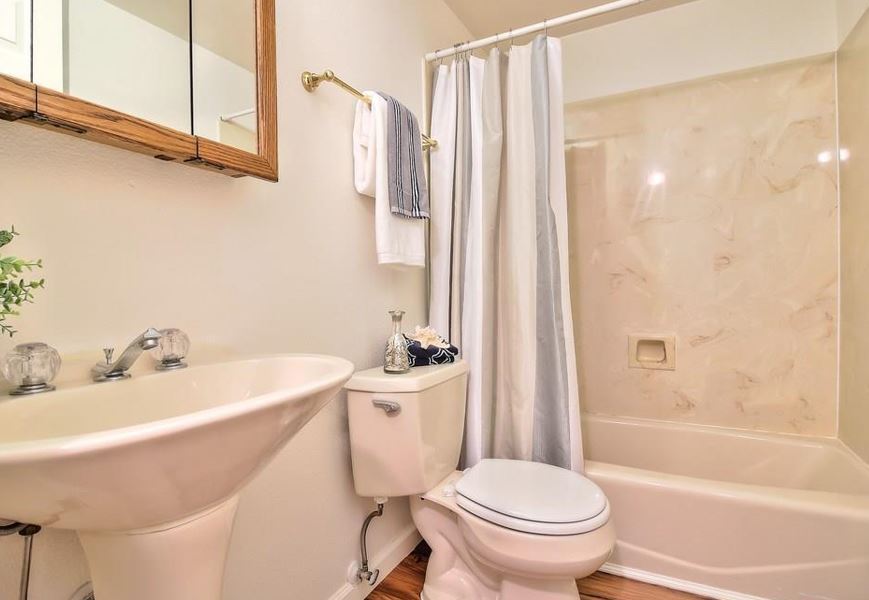 Building Photo - 2401 Park Blvd unit 3a