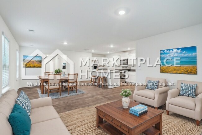 Building Photo - 2025 Southwood Cir