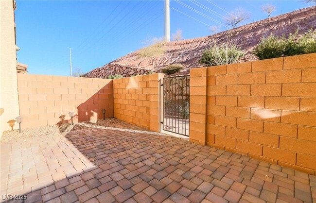 Building Photo - 1525 Spiced Wine Ave
