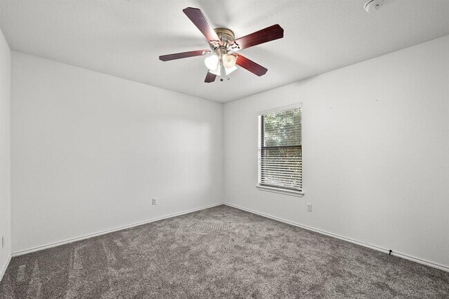 Building Photo - 9016 Stambourne St