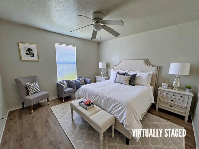 Building Photo - 3301 Barcelona Dr