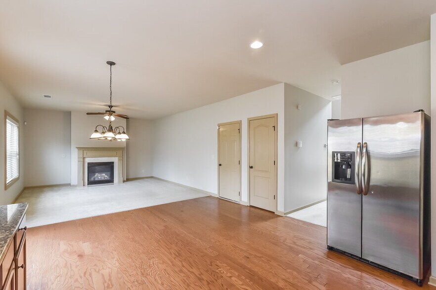 Building Photo - 3096 Montauk Hill Dr NE