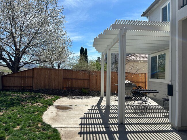 Building Photo - **READY FOR MOVE IN** Spark Home on Golf Course