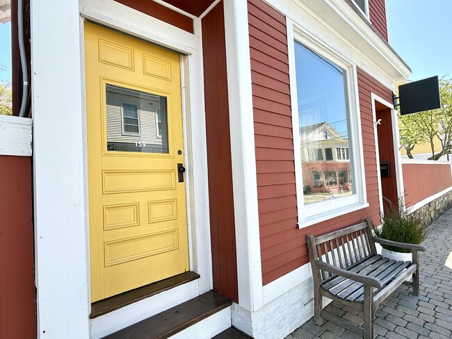 Primary Photo - 155 Water St
