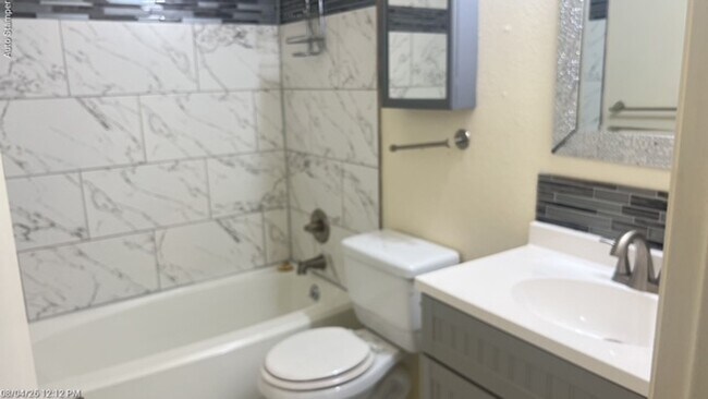 Building Photo - 903 Love Wood Ln