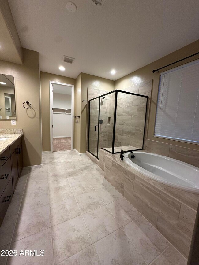 Building Photo - 24647 W Watkins St