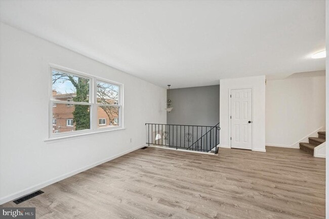 Building Photo - 50 Silver Lake Terrace