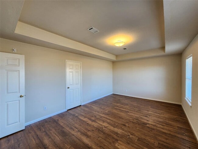 Building Photo - 16614 Stoneside Dr