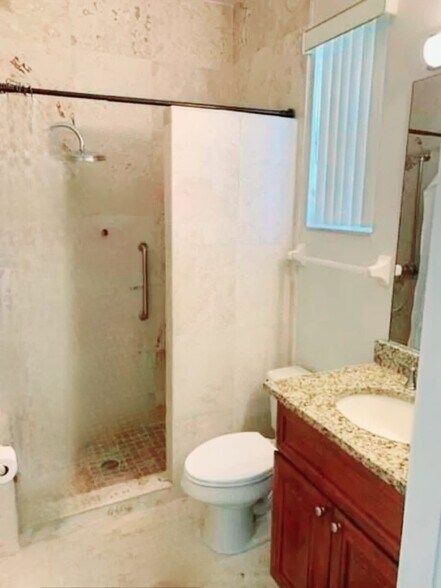 Bathroom - 15286 74th St N