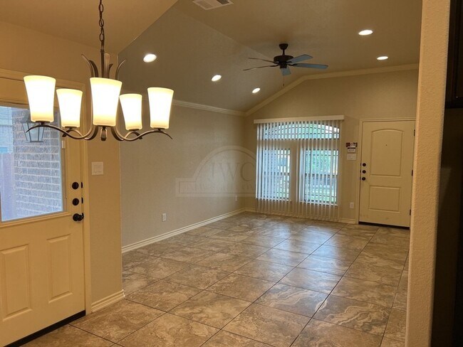 Building Photo - 5910 Cordillera Dr
