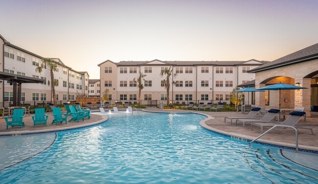 Building Photo - The Standard at Copperfield