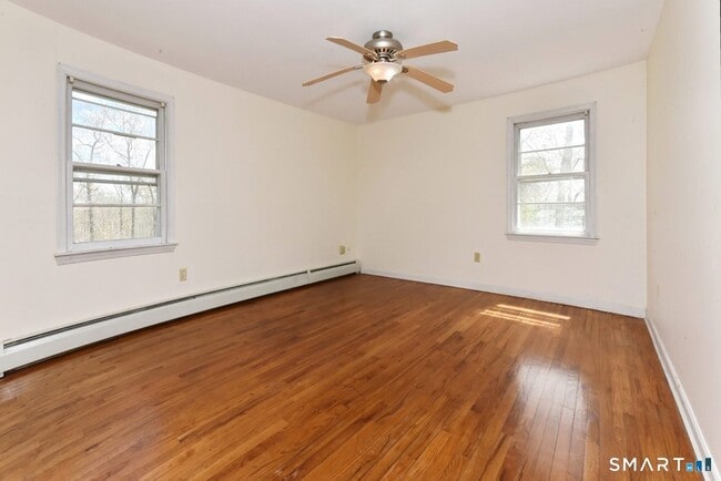 Building Photo - 18 Old Young St