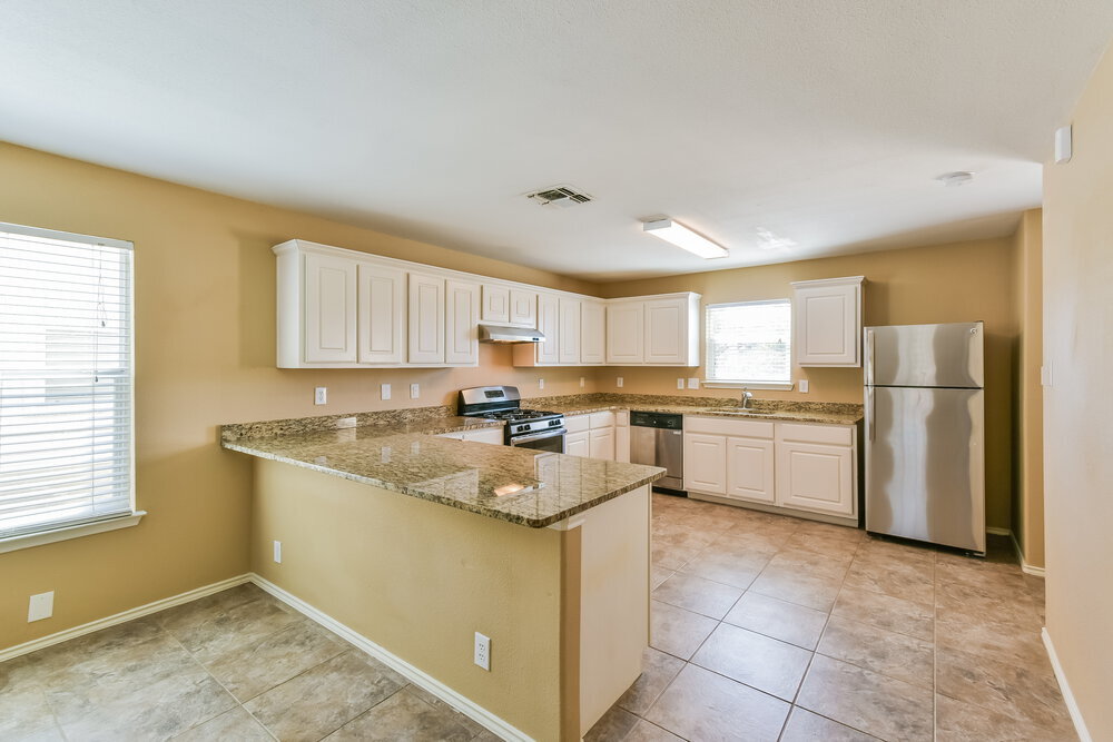Building Photo - 5523 Red Canyon