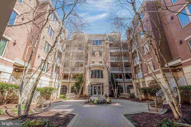 Building Photo - 10205 Wincopin Cir