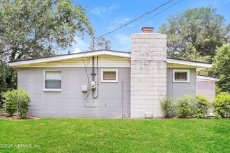 Building Photo - 10410 Wooster Dr