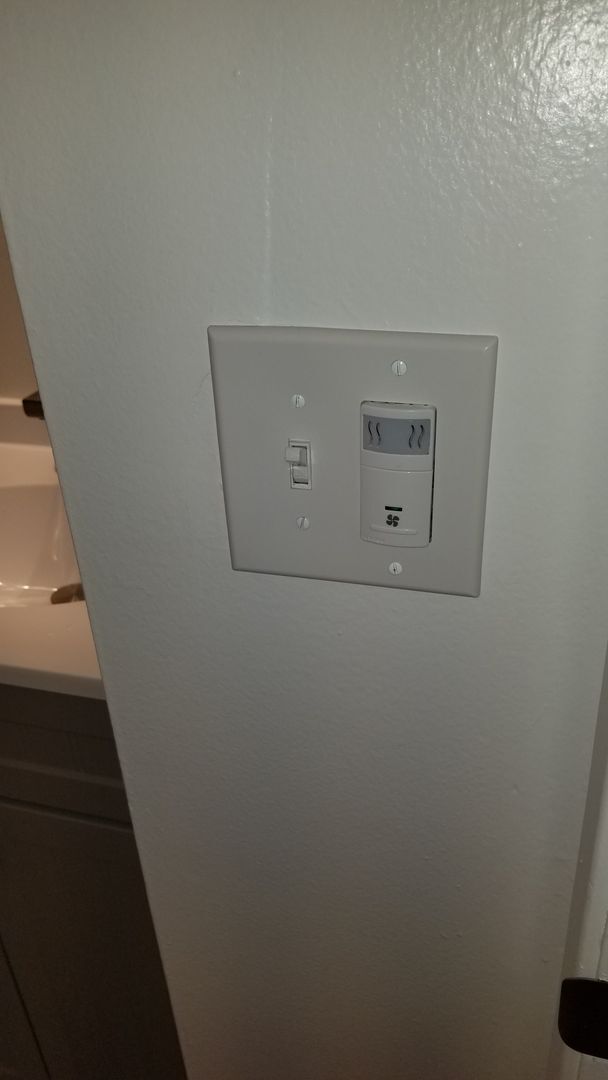 Building Photo - Newly Remodeled Home in East Davis