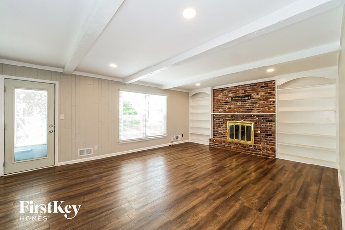 Building Photo - 10233 Caenen Dr
