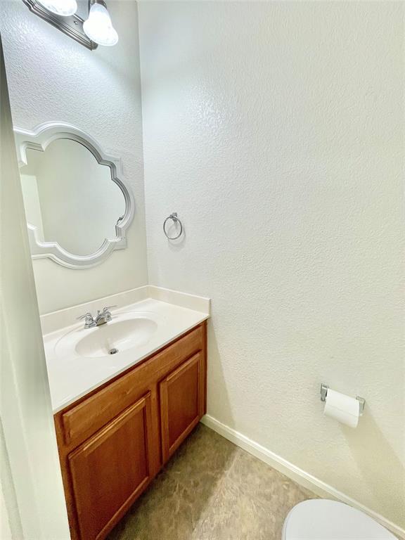 Building Photo - 2419 Allred Dr