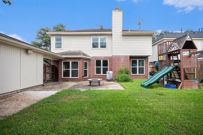Building Photo - 124 Harwood Dr
