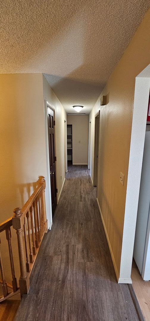 Building Photo - Newly Renovated 3Bed/2Bath Home Now Availa...