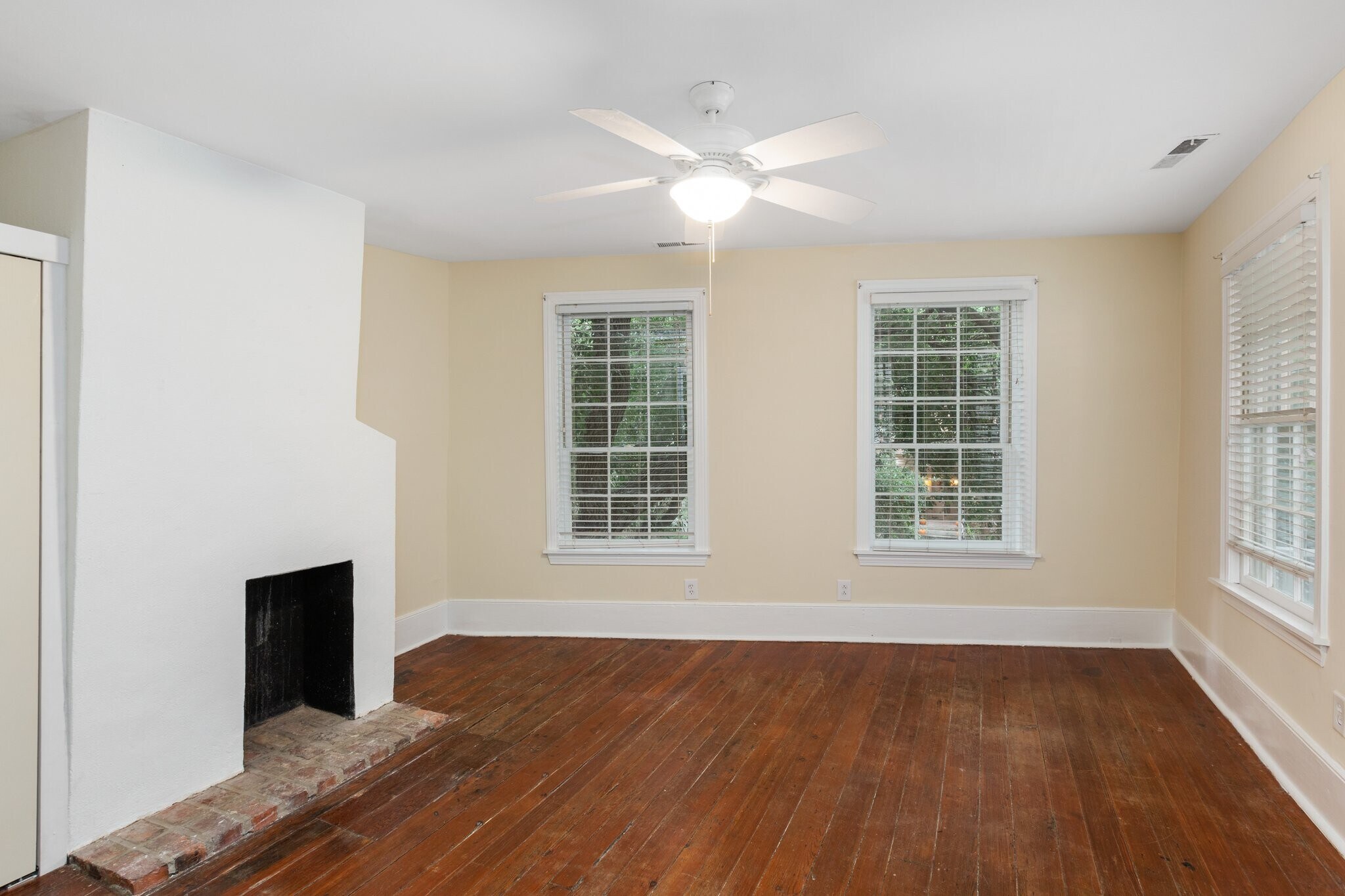 Building Photo - 13 Elizabeth St