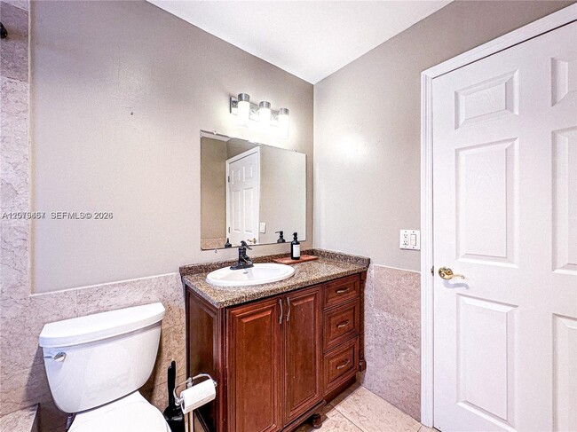 Building Photo - 2820 NE 57th St