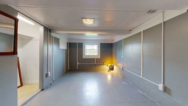 Building Photo - 108 Hawkins Creek Ln
