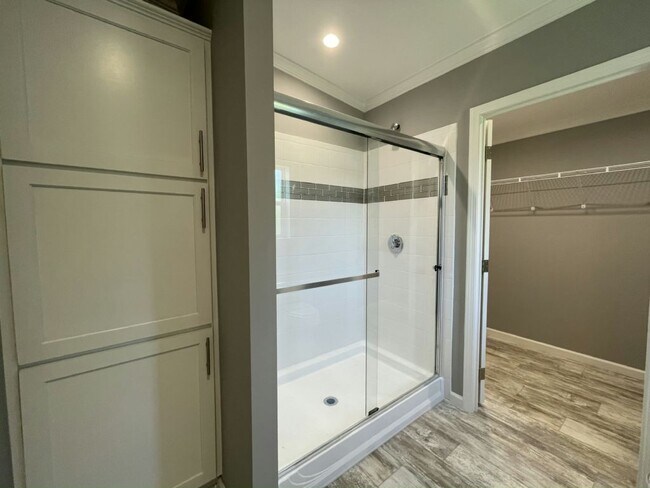 Building Photo - 5558 Whistling Tree Ln