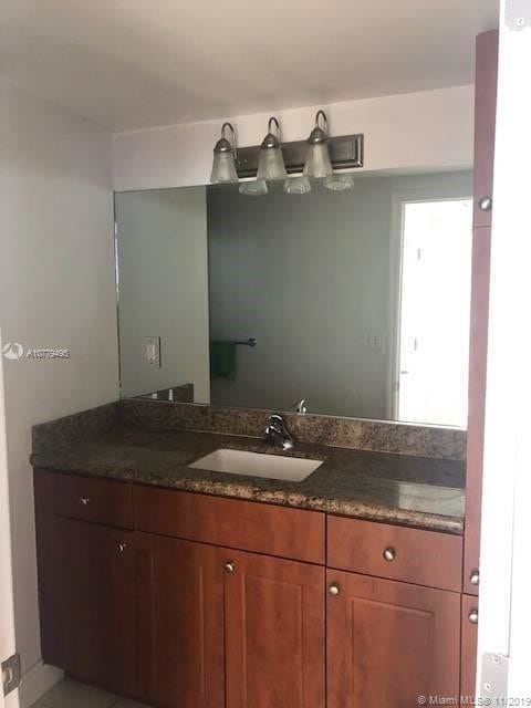 Building Photo - 401 BLU OF NORTH BEACH