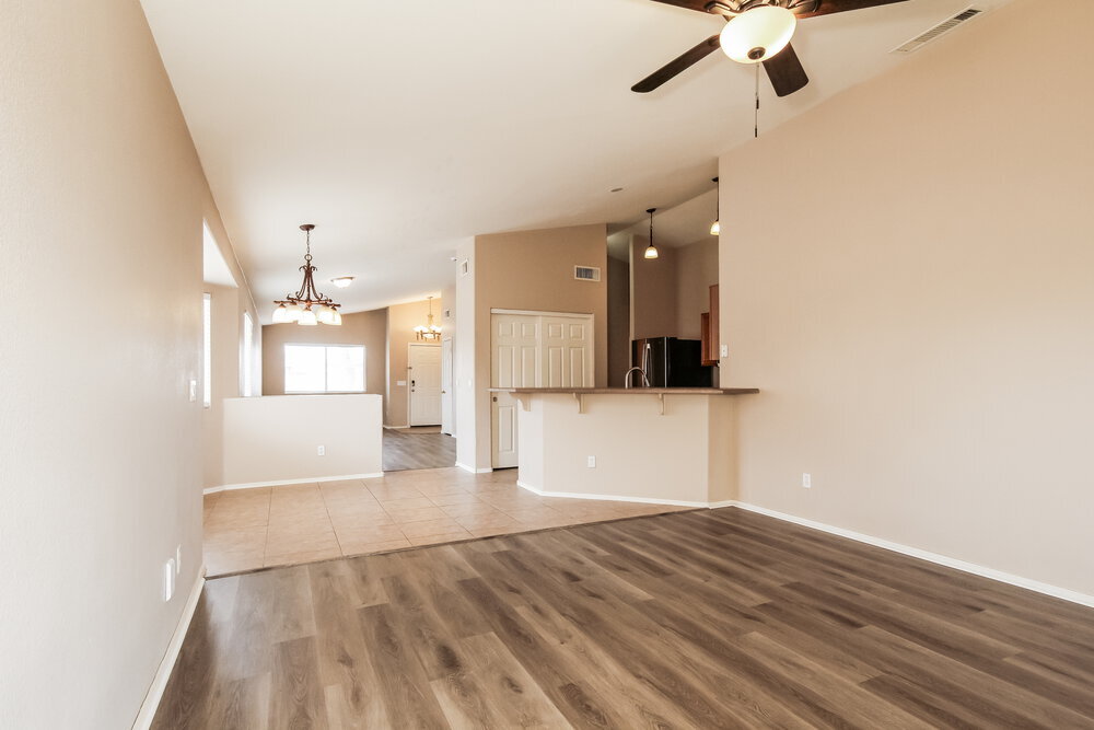 Building Photo - 13833 W Bola Dr