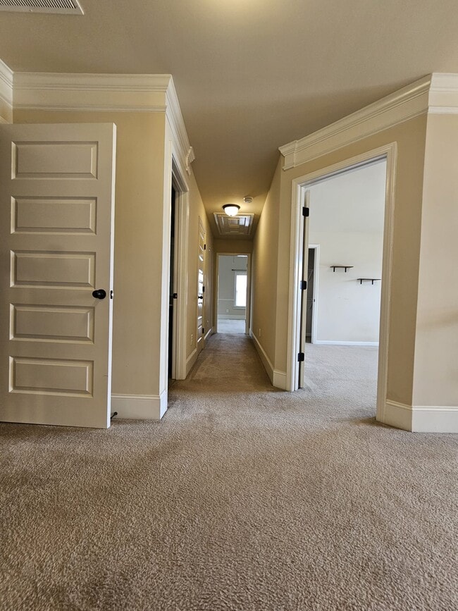 Building Photo - 416 Sunnybrook Ln