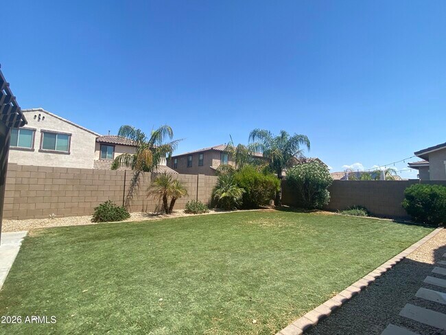 Building Photo - 22868 E Desert Hills Dr