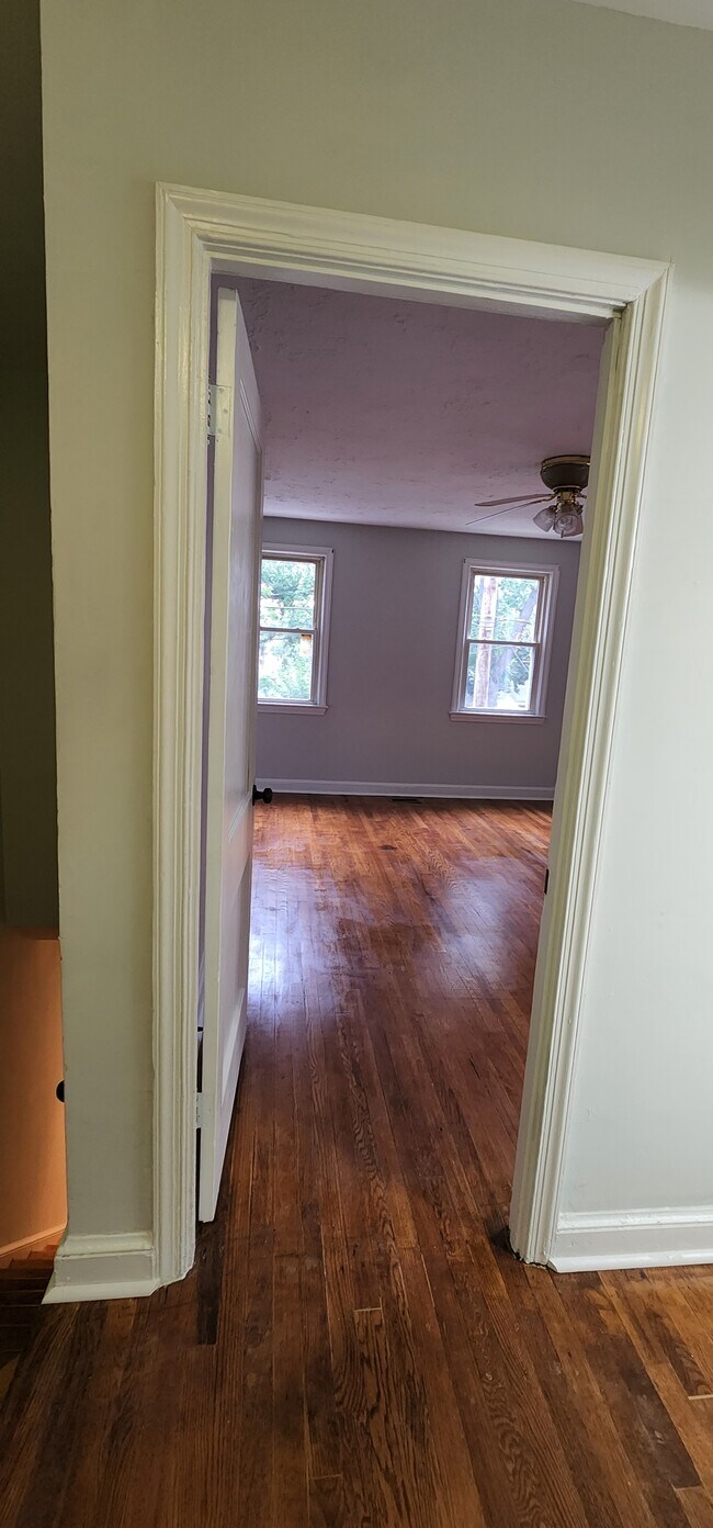 Building Photo - 4262 Clay St NE