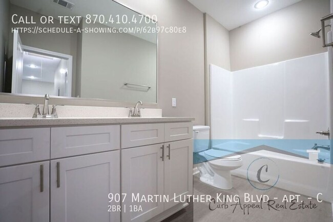 Building Photo - Move in special $800!! Luxury 2 bed 1 bath...