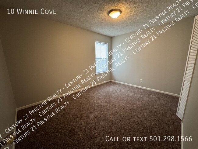 Building Photo - 10 Winnie Cove