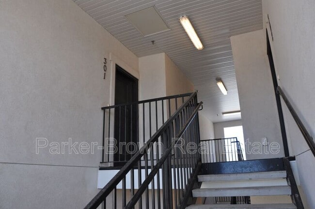 Building Photo - 4076 W 1530 N