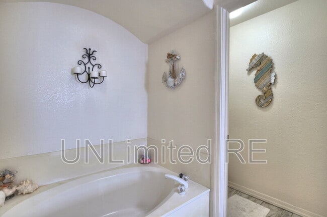 Building Photo - 304 Acoma Blvd S