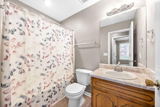Building Photo - 735 Cayce Dr
