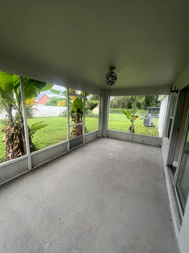 Building Photo - Spacious, Open, Lifestyle Built Home. 3/2/...