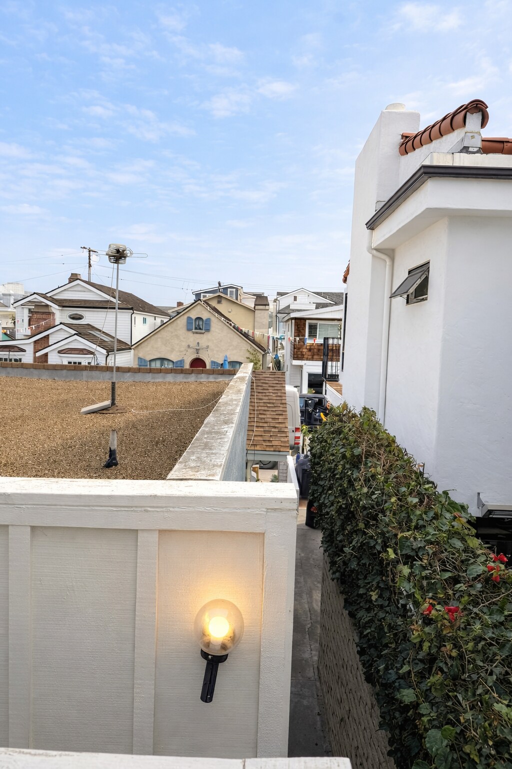 Building Photo - 315 Sapphire Ave