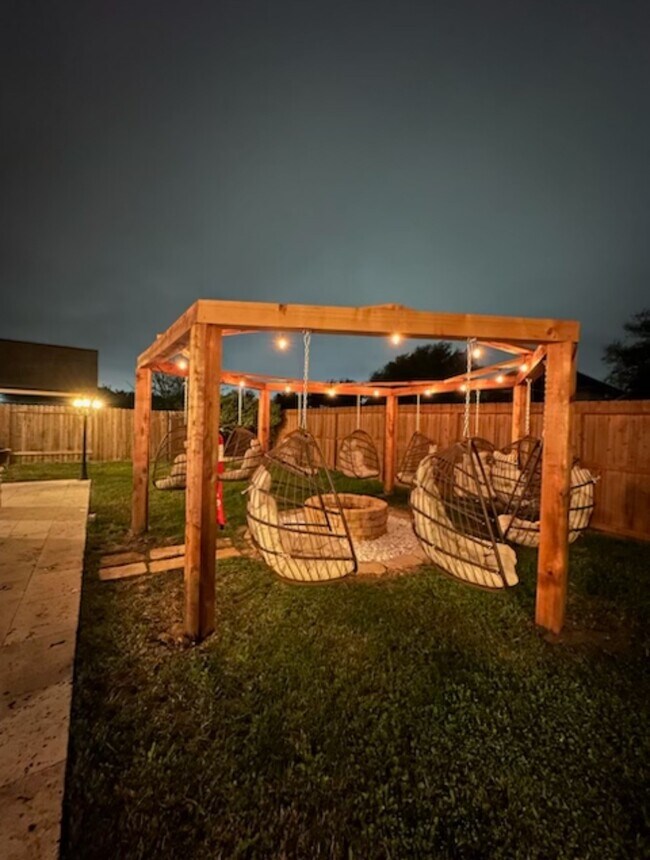 Building Photo - 8011 Colton Mining Ct