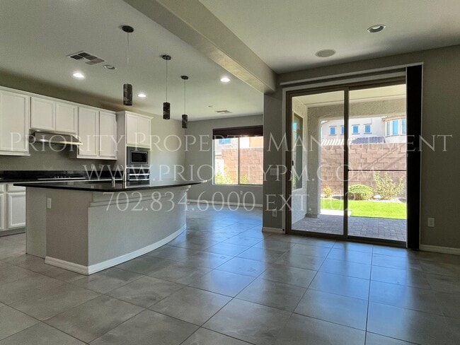 Building Photo - ~~Stunning SW Beauty! 4 Bedroom ~ 3.5 Bath + Bonus Room! 3500+ Sq. Ft