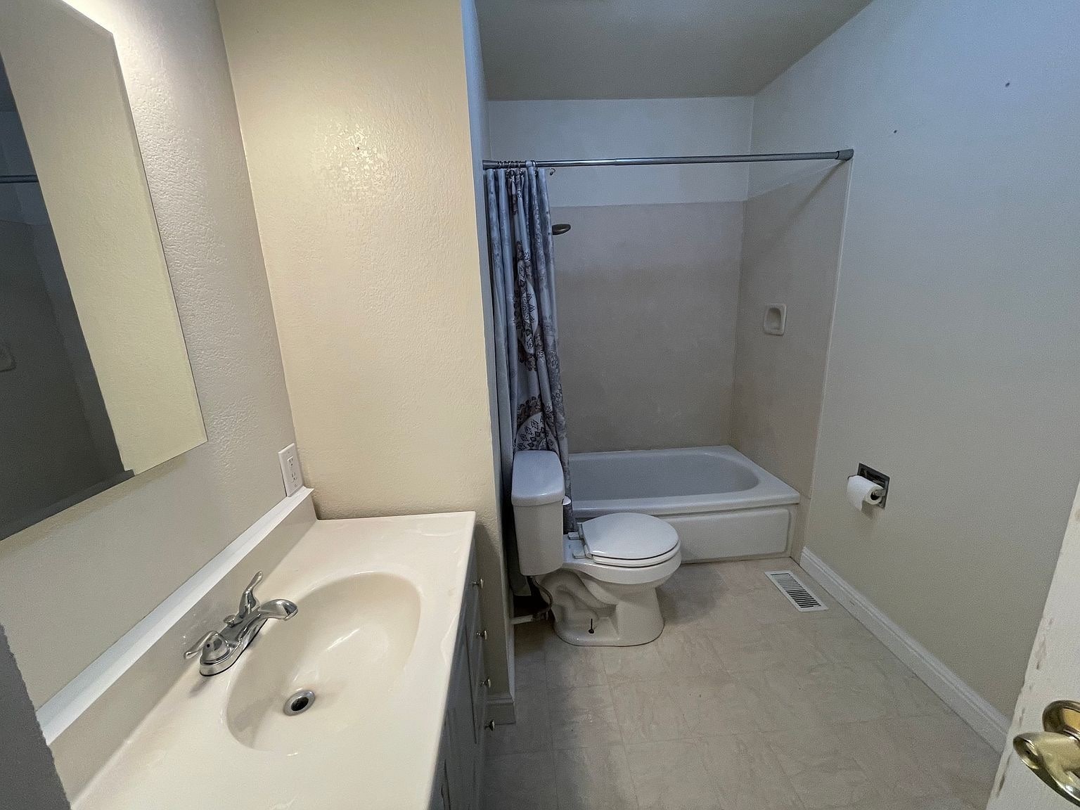 Building Photo - 284 Citrus Ave