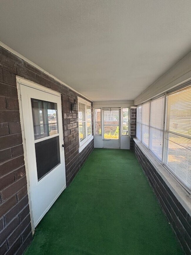 Building Photo - 3110 N Sherwood Ave